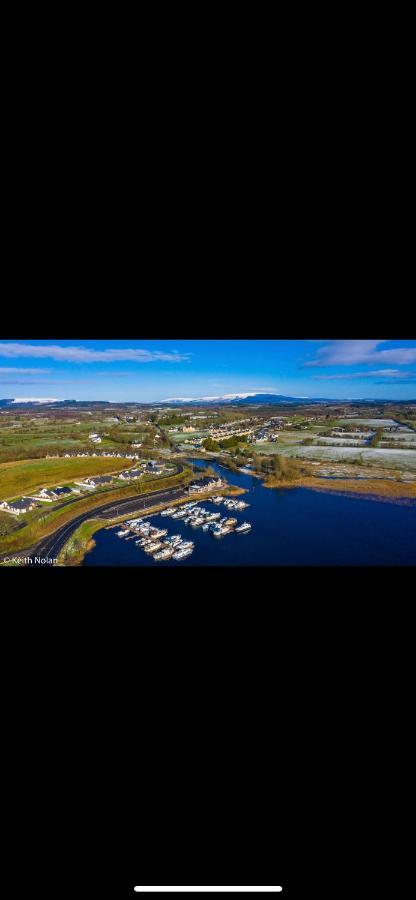 Lough Key Luxury Riverfront Apartment Cootehall Exterior photo