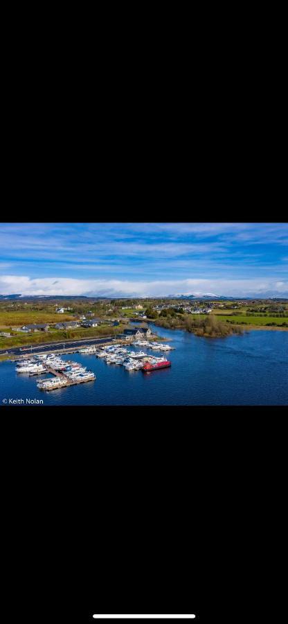 Lough Key Luxury Riverfront Apartment Cootehall Exterior photo